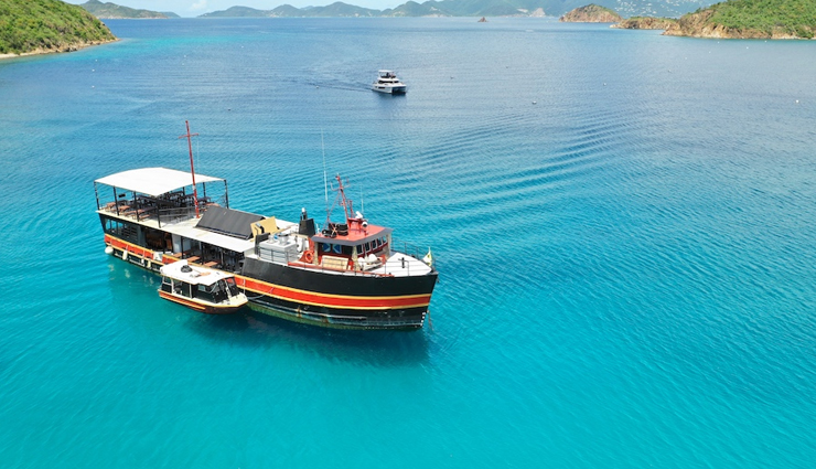 beach bars around the world,beach bars,soggy dollar bar,white bay,british virgin islands,caddys on the beach,sunset beach,florida,baba nest,phuket,thailand,la buena vida,north akumal,mexico,the william thornton,norman island,british virgin islands,theros wave bar,santorini,greece