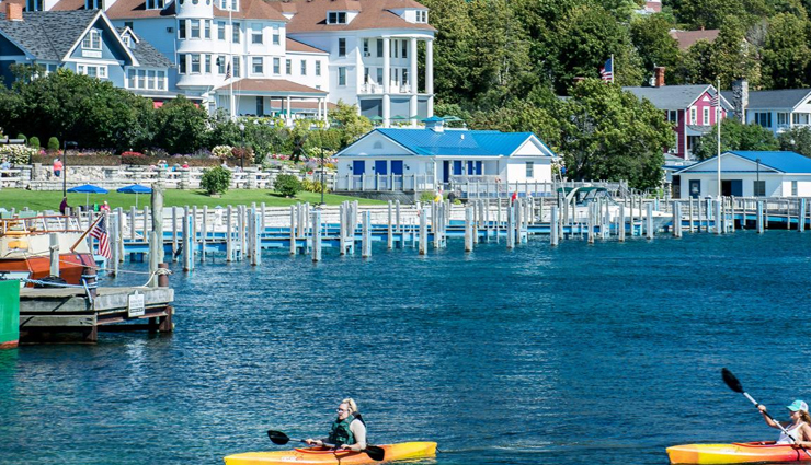 beach towns in america,best beaches,america,carmel-by-the-sea,california,mackinac island,michigan,provincetown,massachusetts,wildwood,new jersey,cannon beach,oregon,myrtle beach,south carolina