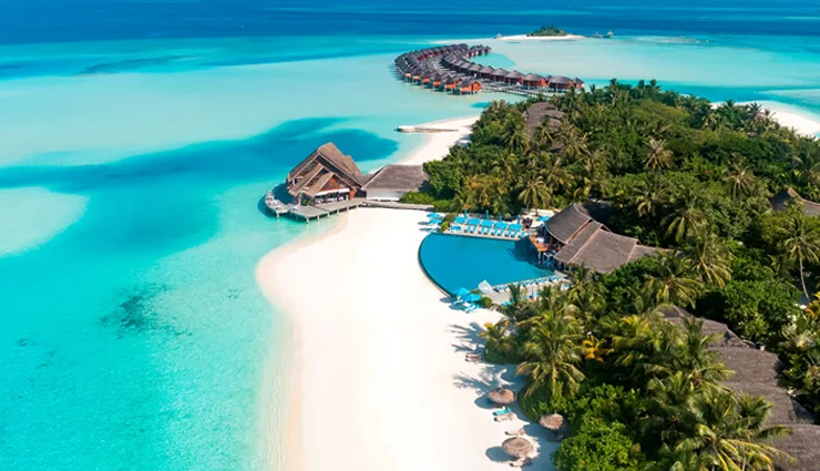 beach wedding destinations around the world,anantara dhigu resort,guana island in the british virgin islands,sheraton kauai,atlantis paradise island in the bahamas,hayman island,chapel on stilts in bora bora,romantic antigua