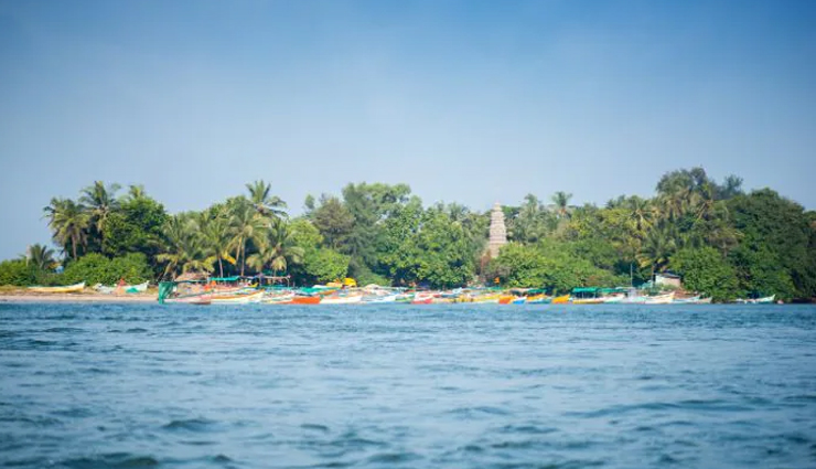 beach destination in india,india,places to visit in india,radhanagar beach,havelock,andaman,kashid beach,maharashtra,tarkarli beach,om beach,gokarna,karnataka,cherai beach,kerala