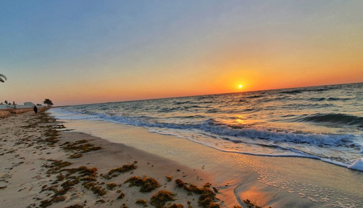 katara beach,four seasons beach,umm bab beach,sealine beach,inland sea,best beaches in doha,beaches in doha,doha