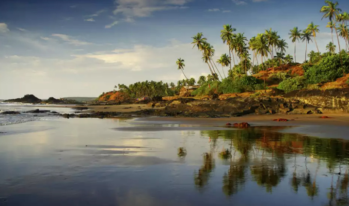 beaches to visit in india,beaches in india,india,beach vacations,nagoa beach,juhu beach,anjuna beach