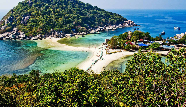 10 Must Visit Beaches To Explore Around The World