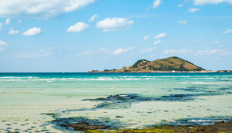 5 Beautiful Beaches To Visit on Jeju Island