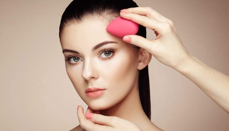 makeup beauty blender,beauty,beauty blende,r makeup sponge,easy makeup tips,essential face makeup tips,how to use blender makeup sponge,makeup hacks in hindi