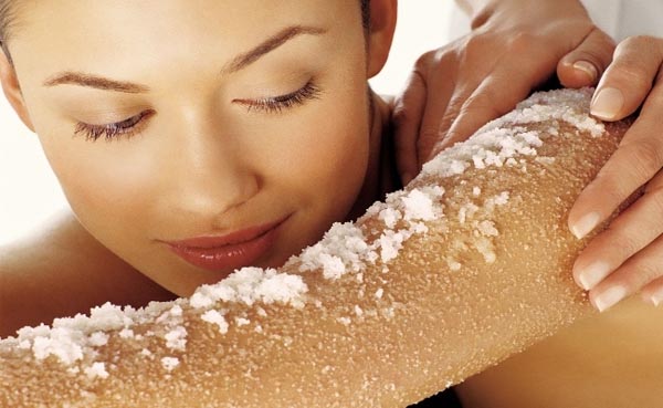 beauty tips for skin from salt,beauty tips,beauty,beauty for skin,skin care,skin care tips ,अपनी स्किन को निखारे नमक से इस तरह