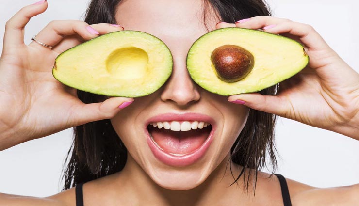 एवोकैडो निखारेगा आपकी सुंदरता, जानें किस तरह करेगा यह काम