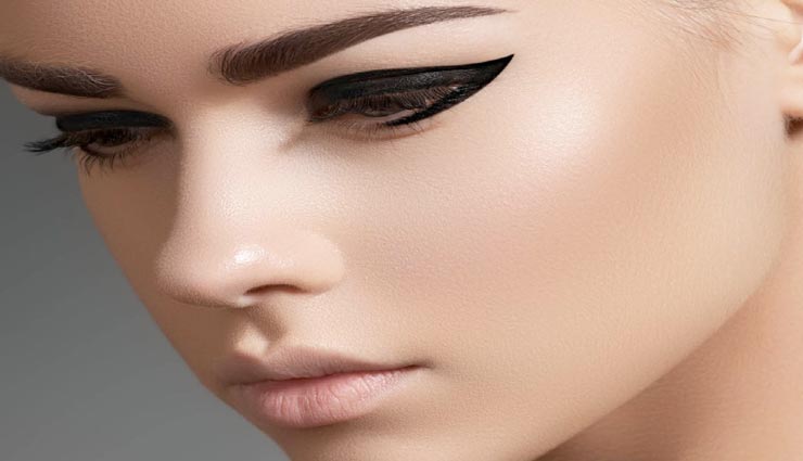 आंखों के रंग के अनुसार करें आईलाइनर का चुनाव, बढ़ेगी चहरे की खूबसूरती