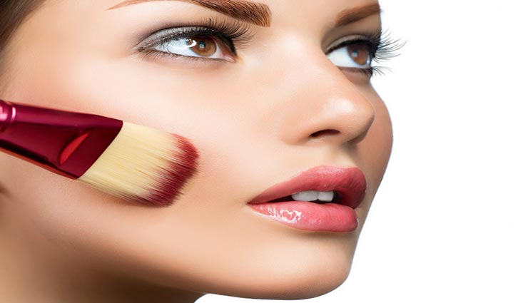 ये मेकअप टिप्स बनाएँगे आपके चहरे को फूल जैसा, मिनटों में आएगा निखार