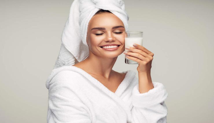 मुंहासों से छुटकारा दिलाएंगे दूध के ये उपाय, पाएंगे दमकती त्वचा