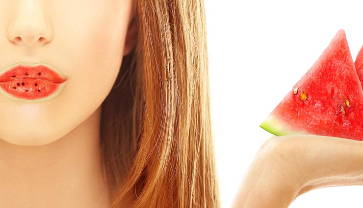 तरबूज से मिलेगी गर्मियों में निखरी त्वचा, जानें कैसे करें इसका इस्तेमाल 