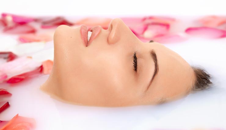 beauty tips,beauty tips in hindi,beauty by milk,clean face by milk,milk tips to get beauty