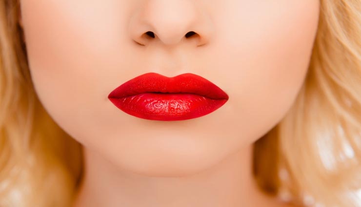 इस तरह करें होंठों का मेकअप, खूबसूरती में लगेंगे चार चांद