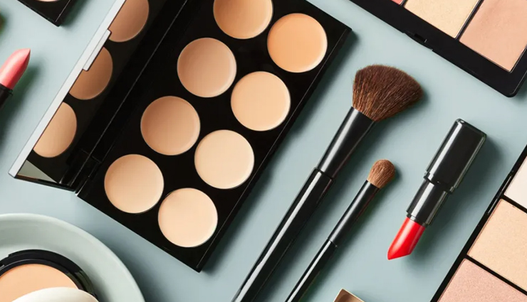 makeup mistakes to avoid,common makeup mistakes,makeup application errors,beauty blunders to skip,flawed makeup techniques,avoidable makeup mishaps,makeup faux pas to steer clear of,makeup errors to rectify,mistakes in makeup routine,correcting makeup missteps