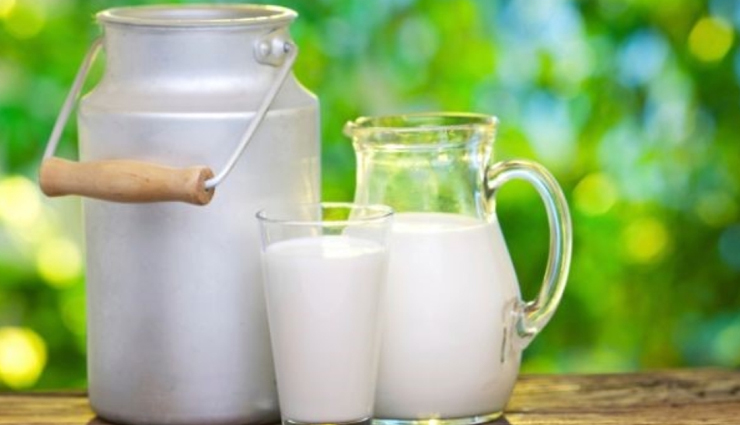 milk for beauty benefits,beauty,beauty care tips,simple beauty tips,quick beauty tips,beauty,skin care,skin care tips