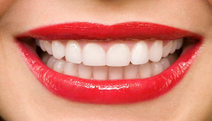 beauty tips,tips to get rid of yellow teeth,yellow teeth problem,teeth care tips ,दांतों का पीलापन दूर करने के उपाय