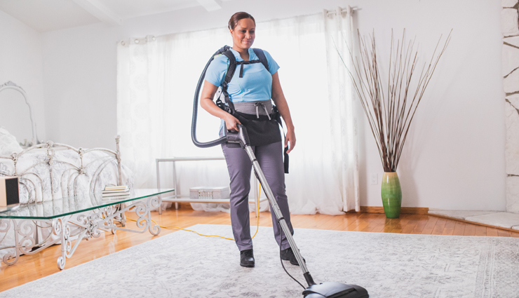 baking soda,vacuum cleaner,bean leaves,tea tree oil,mint leaves,lemongrass,lavender,effective home remedies,home remedies for bed bugs