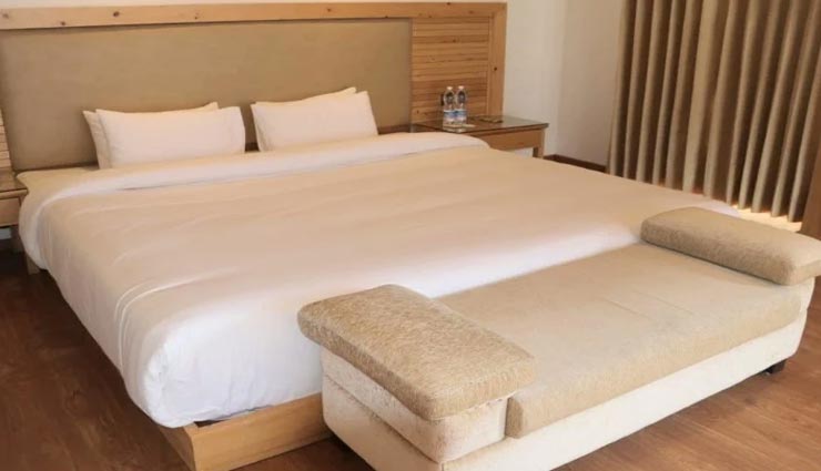 vastu tips,vastu tips in hindi,bedroom in vastu,fight in partners,vaastu dosh