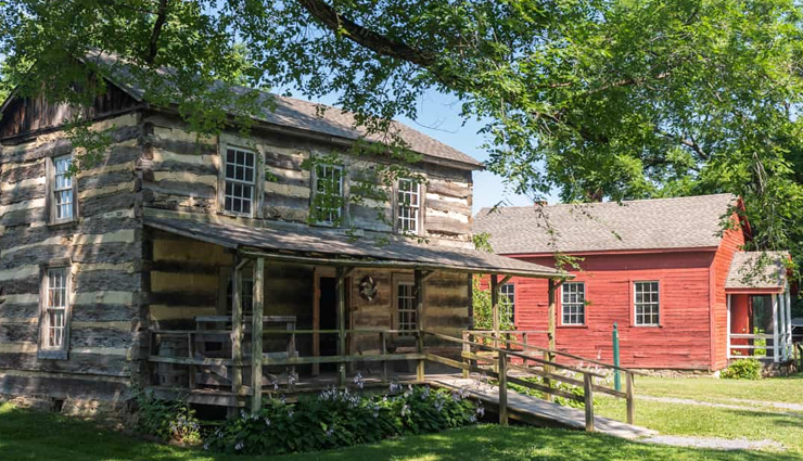 bedford,places to visit in bedford,tourist attraction in bedford,old bedford village,the national museum of the american coverlet,fort bedford museum,briar valley vineyard and winery,bedford speedway,olde bedford brewing company