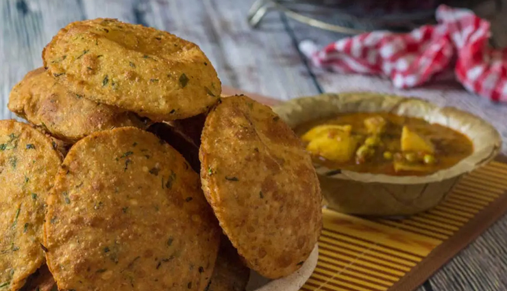 famous foods of uttar pradesh,traditional uttar pradesh cuisine,popular dishes from uttar pradesh,authentic uttar pradesh recipes,iconic food from uttar pradesh,culinary delights of uttar pradesh,uttar pradesh food culture,must-try dishes from uttar pradesh,traditional sweets of uttar pradesh,famous street food of uttar pradesh