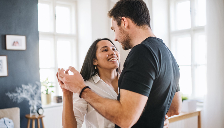 bedroom habits,relationship,couple bedroom,relationship tips