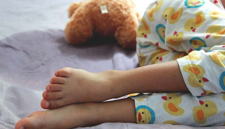 4 Ways To Deal With Problem of Bedwetting in Children