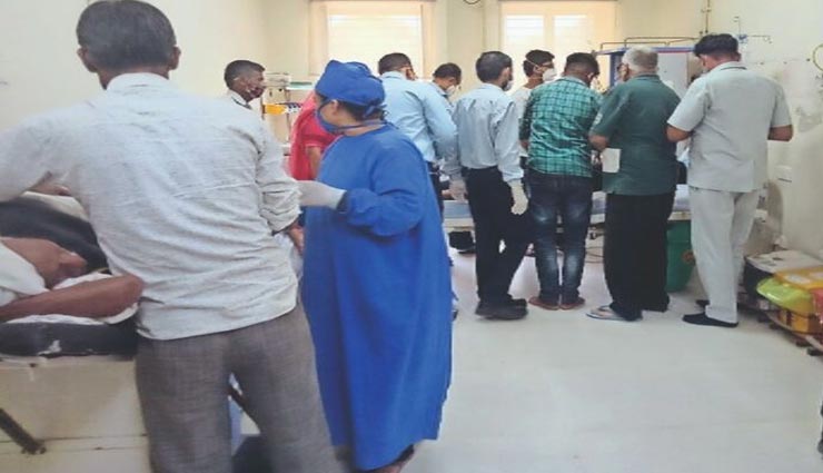 जोधपुर : मधुमक्खियों के झुंड ने किया शवयात्रा पर हमला, घायल हुए 50 से ज्यादा लोग