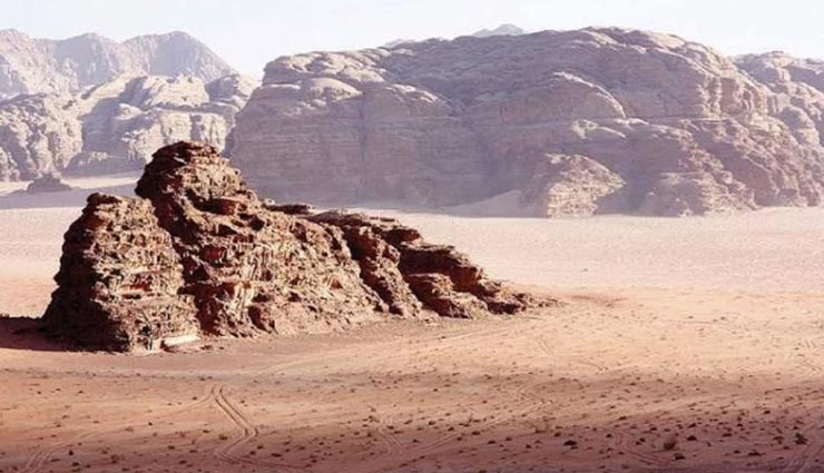 दुनिया की अनोखी जगह का राजा रह चुका हैं एक भारतीय, छिपकली को घोषित किया था राष्ट्रीय पशु