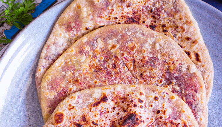 stuffed beetroot paratha,beetroot recipe,paratha recipe,main course recipe