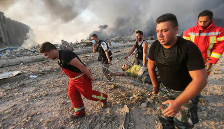 PHOTOS / लेबनान के बेरूत में धमाका, 78 मौतें, 4000 घायल beirut,blast,small nuclear bomb,lebanese capital,photos