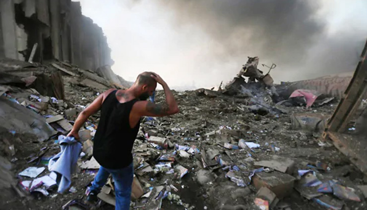 PHOTOS / लेबनान के बेरूत में धमाका, 78 मौतें, 4000 घायल beirut,blast,small nuclear bomb,lebanese capital,photos