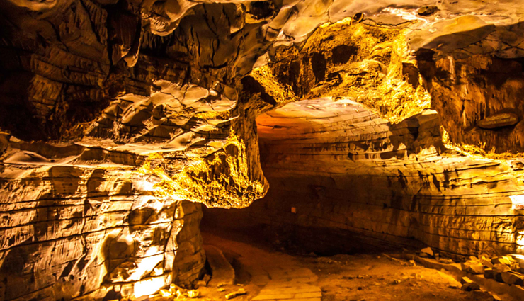 A Mini Tour of Belum caves in Andhra Pradesh