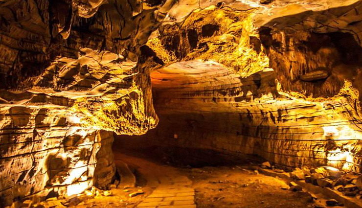 10 wonders of nature in india,needle hole point,lonar crater lake,dudhsagar falls,belum caves,borra caves,magnetic hill,living tree bridges cherrapunji,marble rocks,banni grasslands reserve,loktak floating lake,natural wonders india,top natural attractions india,scenic spots india,unique nature destinations india,must-see natural wonders india