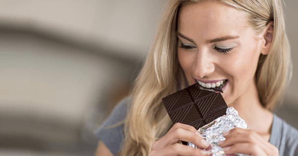 health benefits,eating chocolate,chocolate benefits,chocolate health benefits,Health tips ,हेल्थ,हेल्थ टिप्स,चॉकलेट के फायदे,चॉकलेट खाने के फायदे