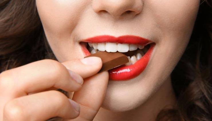 रिसर्च : रोजाना सिमित मात्रा में खाई गई चॉकलेट देती है कई फायदे, जाने