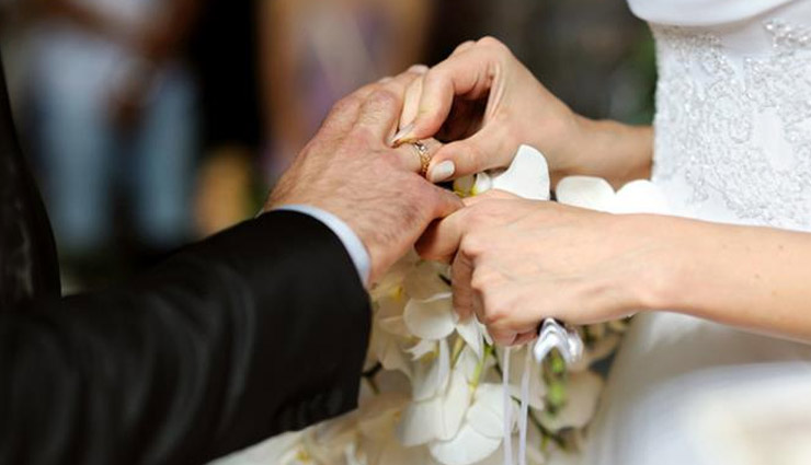 benefits of getting married,advantages of getting married,marriage advantages,mates and me