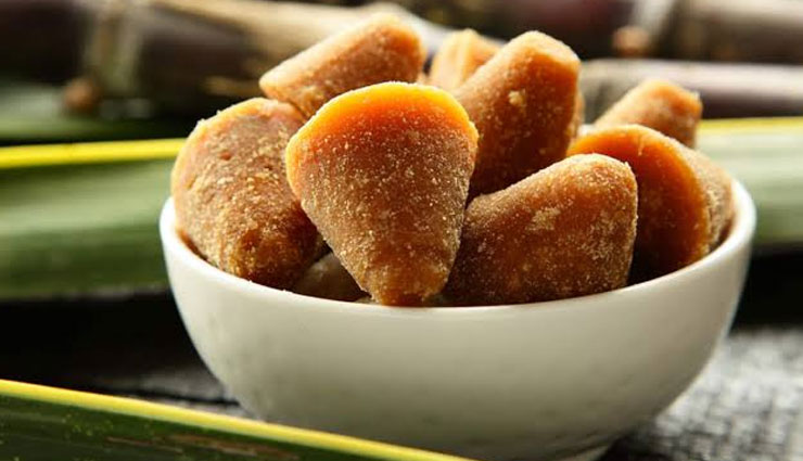 5 Health Benefits of Eating Jaggery During Winters
