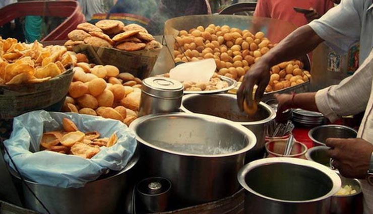 favorite street food of india,indian street food,delicious street food,mouthwatering delicacies from indian street,best street cuisine,popular street food,travel,cuisines