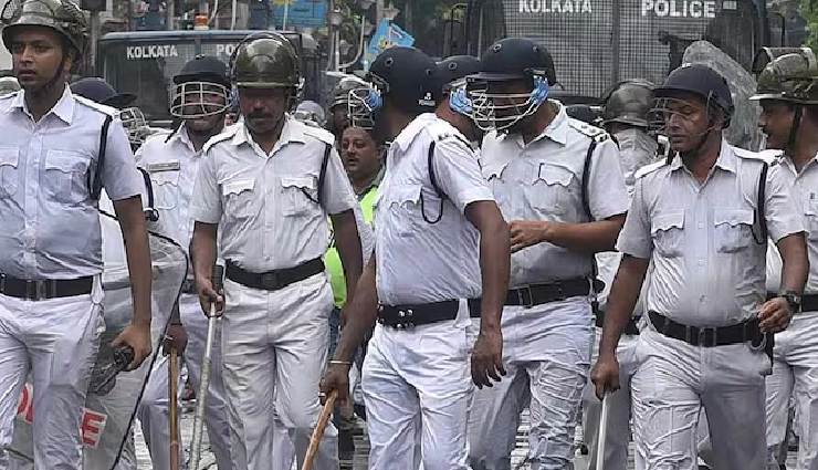 रामनवमी को लेकर पश्चिम बंगाल में हाई अलर्ट, सड़कों पर SP से लेकर IG रैंक के अधिकारी, ड्रोन और CCTV से निगरानी