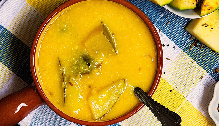 bengali aam dal,aam dal recipe,bengali mango dal,mango lentil soup,bengali dal recipe,easy aam dal recipe,tangy mango dal,healthy aam dal,traditional bengali recipe,how to make aam dal