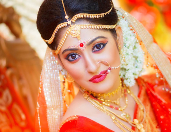 Navratri Special- Get That Bengali Look This Dandiya Night