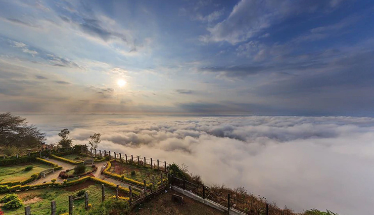 places around bengaluru,bengaluru,hill stations around bengaluru,nandi hills,avalabetta,antara gange,kodaikanal,yelagiri