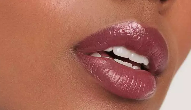 lipstick in monsoon,lipstick design,beauty