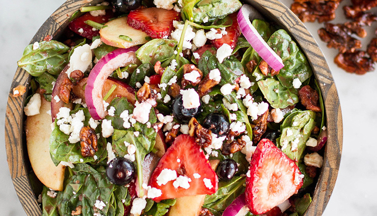 berry spinach salad,berry spinach salad recipe,hunger struck,food