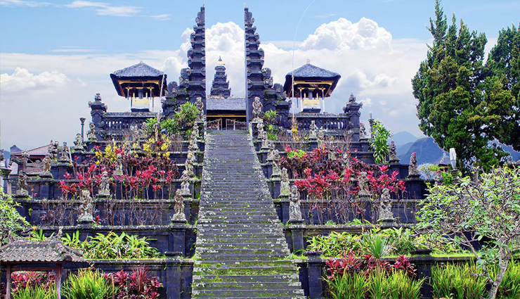 बाली: जहाँ देखने को मिलती है हिन्दू संस्कृति, हर घर और इमारत के प्रवेश द्वार पर स्थापित हैं गणपति tourist places in bali,explore bali top attractions,must-visit destinations in bali,bali travel highlights,famous landmarks in bali,discovering bali tourist spots,hidden gems of bali,bali sightseeing recommendations,best places to visit in bali,bali tourism attractions