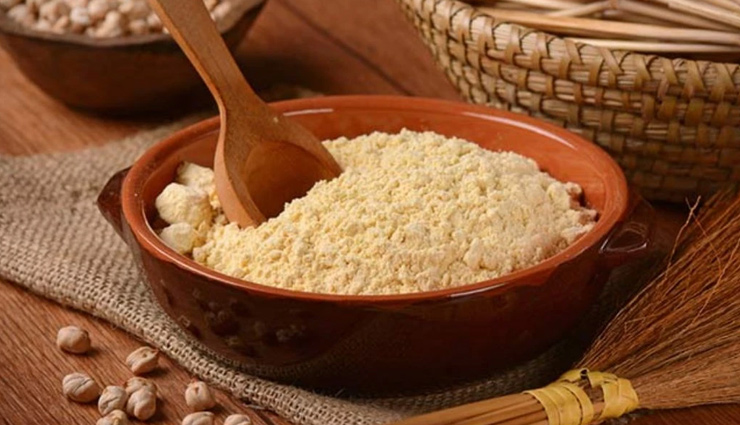 heat rashes in babies,cold compress,cucumber,tea tree oil,gram flour (besan),multani mitti,honey,oatmeal,aloe vera,babies care tips,Health tips,summer health tips,fitness tips