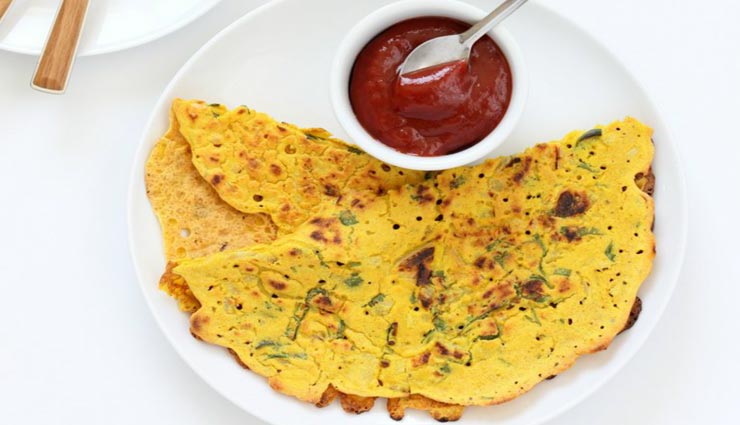 सुबह ब्रेकफास्ट के दौरान लें बेसन के चीले का स्वाद #Recipe