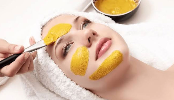 5 Homemade Besan Face Packs For Glowing Skin