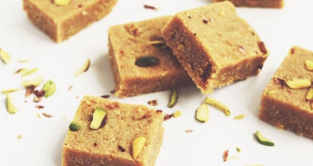 besan ki barfi,barfi recipe,sweets recipe,besan recipe