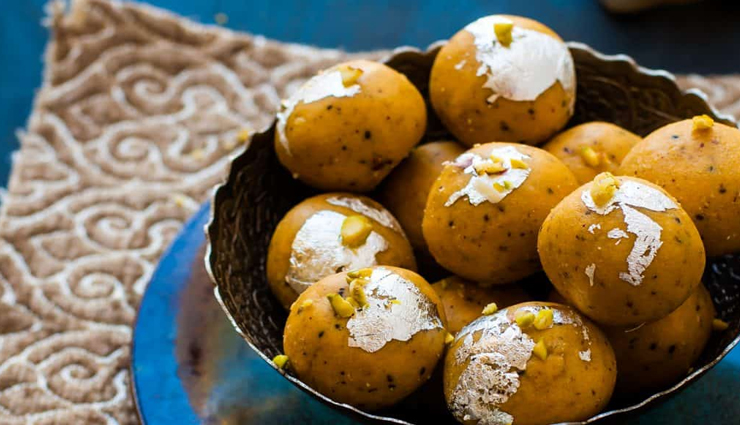 rava besan ladoo,besan ladoo,rava besan ladoo recipe,hunger struck,food,easy recipes